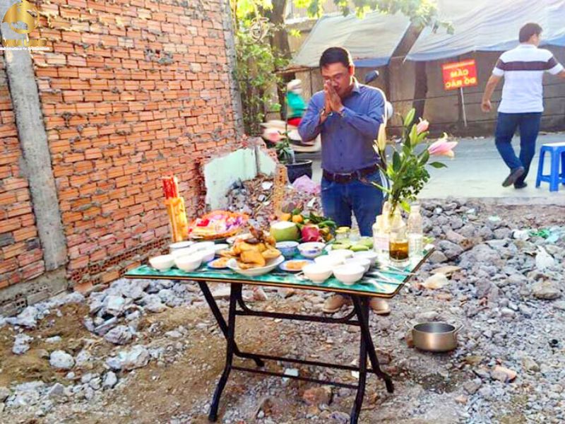 Lễ cúng động thổ trước khi xây dựng nhà