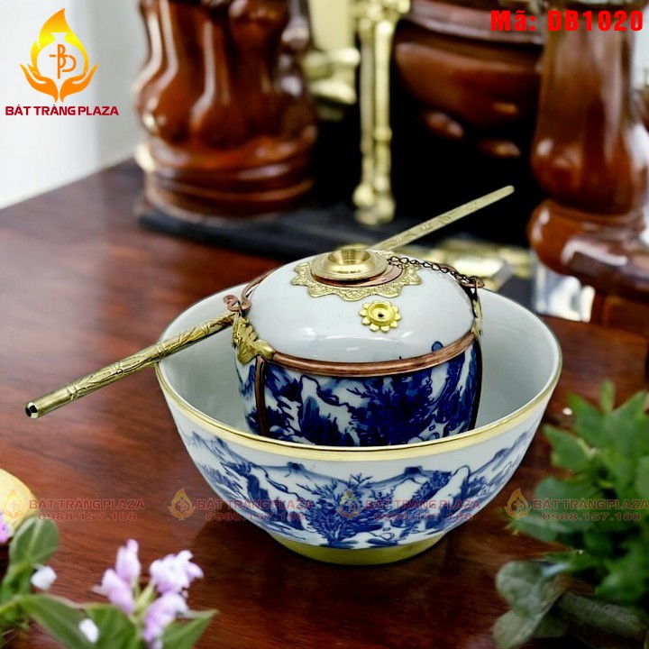 Điếu bát dáng tô loe men lam cảnh Sơn Thủy mã DB1020